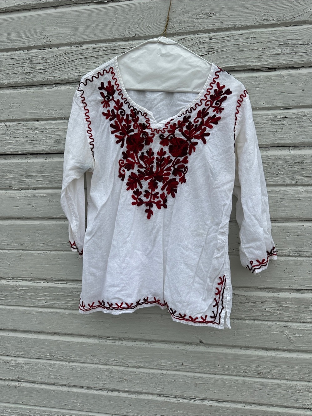 White Embroidered V-Neck Women's Top with Red Floral Accents
